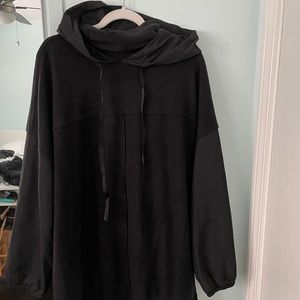 Alo black pullover sweatshirt